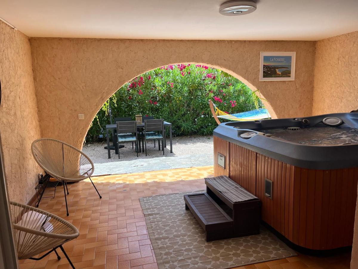 Bas De Villa 70M2 Independant Avec Espace Jacuzzi Prive Le Lavandou Zewnętrze zdjęcie